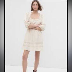 Gap Puff Sleeve Ruffle Neck Dress size 8 medium ivory beige